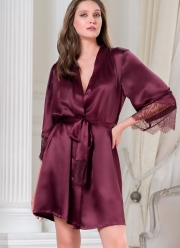 

	Шелковый халат Sharon
	
 Бордовая одежда из шелка Флоранж
