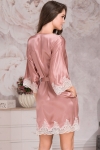 Короткий розовый халат из шелка  Marilin