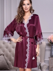 

	Бордовый халат из шелка Laura
	
 Бордовая одежда из шелка Флоранж