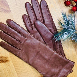 

	Коричневые перчатки женские размер 7
	
 Черная пятница Флоранж